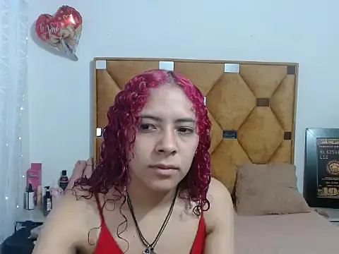 CATTALINAHOT online show from April 2026 12:56:01 PM