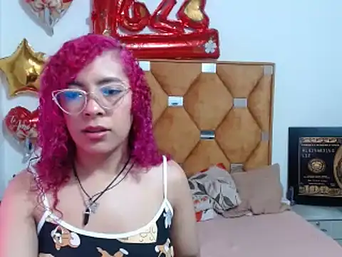 CATTALINAHOT online show from April 2026 02:57:02 AM