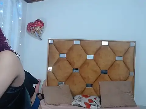 CATTALINAHOT online show from April 2026 03:11:02 AM