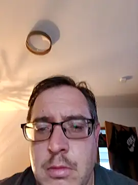 Plautze66 online show from April 2026 04:35:02 AM