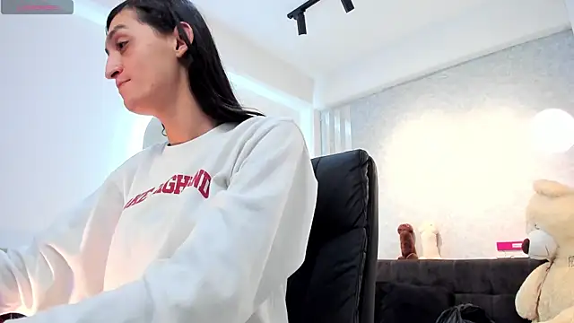 lily cash1 online show from February 2026 12:56:01 PM