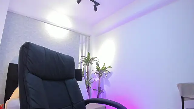 Snapshot of lily_cash1 chatting on November 2025 02:51:02 PM lily cash1 online show from November 2025 02:51:02 PM