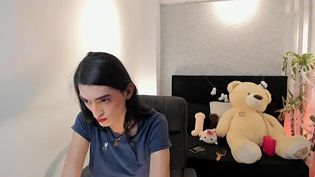 lily cash1 online show from October 2025 07:48:02 PM