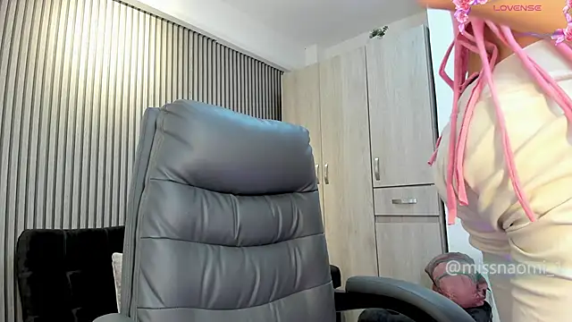 Snapshot of lily_cash1 chatting on November 2025 07:39:01 PM lily cash1 online show from November 2025 07:39:01 PM