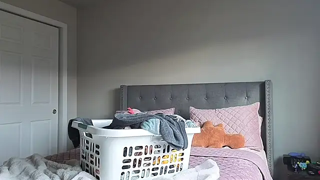 Snapshot of bambifarrina chatting on October 2025 08:54:01 PM bambifarrina online show from October 2025 08:54:01 PM