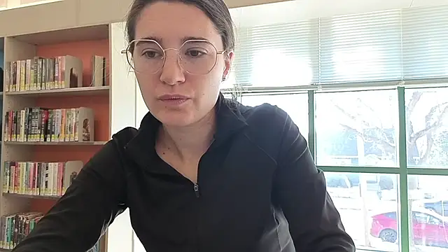 bambifarrina online show from February 2026 09:25:01 PM