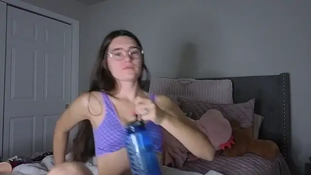 Snapshot of bambifarrina chatting on November 2025 05:30:01 AM bambifarrina online show from November 2025 05:30:01 AM