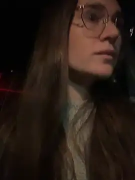 bambifarrina online show from March 2026 05:19:01 AM