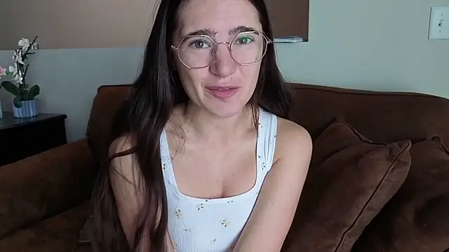 bambifarrina online show from April 2026 03:13:01 PM