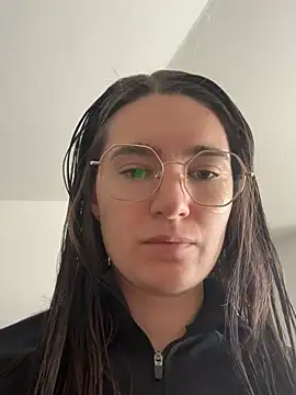 bambifarrina online show from March 2026 05:34:01 PM