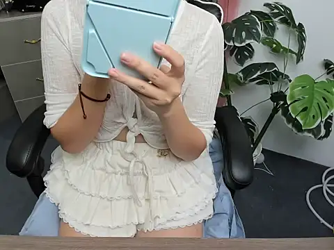 Snapshot of Xiao_cute chatting on October 2025 04:51:01 PM Xiao cute online show from October 2025 04:51:01 PM