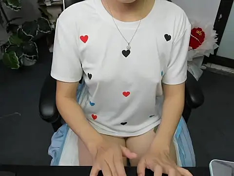 Xiao cute online show from April 2026 05:19:01 PM