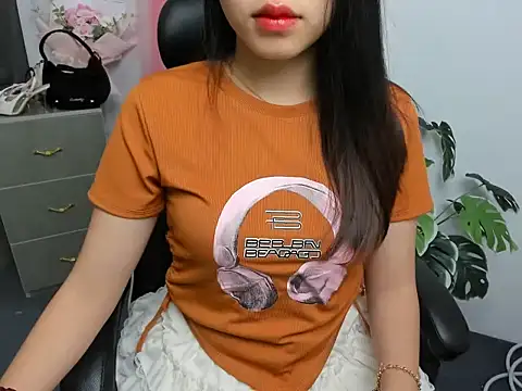 Snapshot of Xiao_cute chatting on October 2025 04:39:01 PM Xiao cute online show from October 2025 04:39:01 PM