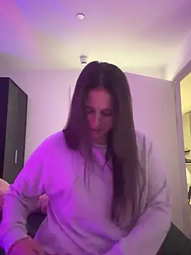 laylabliss online show from November 2025 12:25:01 AM