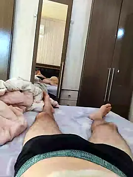 Gustavo198045 online show from February 2026 12:03:01 PM