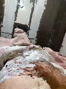 Snapshot of Gustavo198045 chatting on November 2025 03:54:02 AM Gustavo198045 online show from November 2025 03:54:02 AM