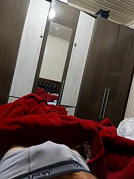 Snapshot of Gustavo198045 chatting on September 2025 01:37:02 AM Gustavo198045 online show from September 2025 01:37:02 AM