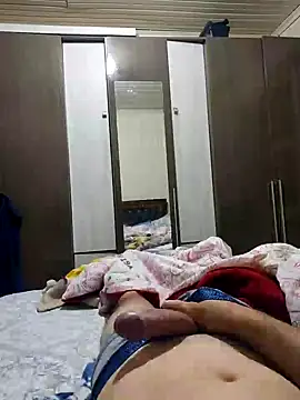 Snapshot of Gustavo198045 chatting on October 2025 08:41:01 AM Gustavo198045 online show from October 2025 08:41:01 AM