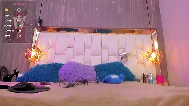 Foxxy Doll online show from March 2026 02:39:01 PM