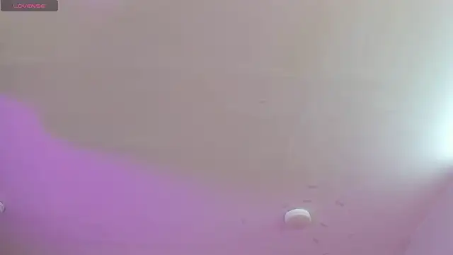 Foxxy Doll online show from April 2026 04:52:02 PM