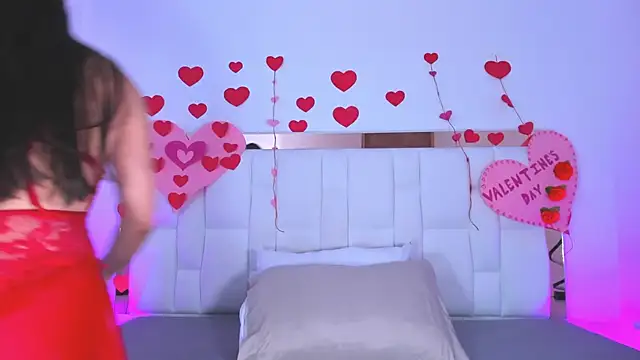 ZoeBarnett online show from February 2026 06:04:02 PM