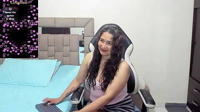 gabrielaponce11 online show from May 2026 02:43:02 PM
