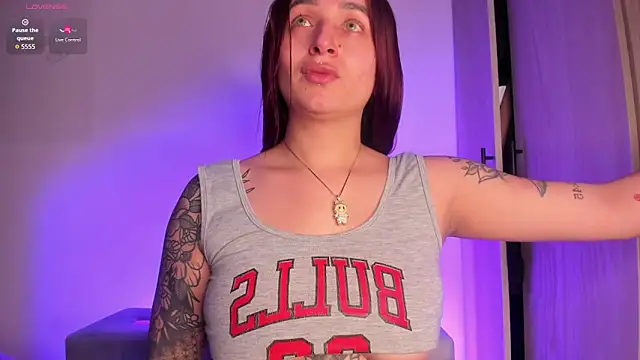 scarlett Collinss online show from December 2025 04:50:02 AM