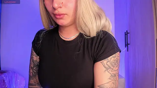 Snapshot of scarlett_Collinss chatting on October 2025 02:35:01 AM scarlett Collinss online show from October 2025 02:35:01 AM