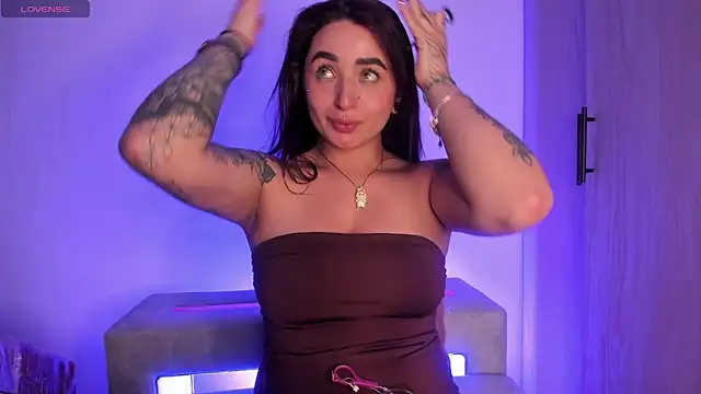 scarlett Collinss online show from November 2025 05:55:01 AM