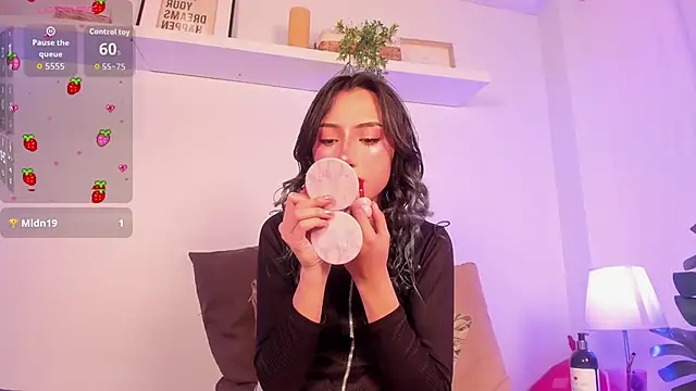 Vampgyal online show from March 2026 11:11:01 PM