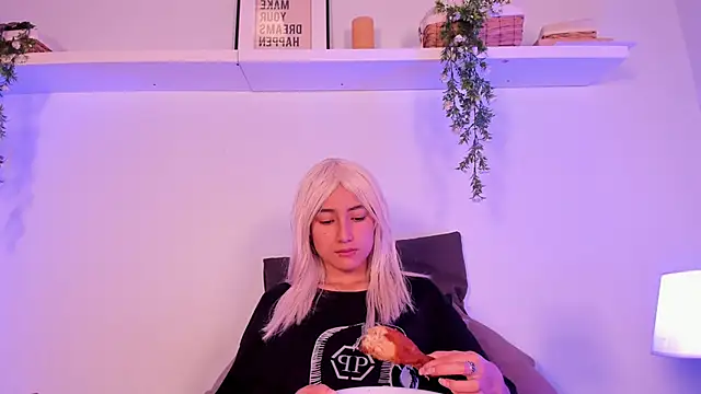 Vampgyal online show from October 2025 09:02:02 PM