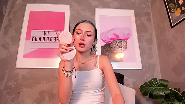 Vampgyal online show from April 2026 11:00:01 PM