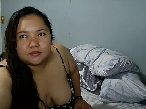 LianaCruzado online show from March 2026 12:23:02 PM