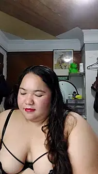 Snapshot of LianaCruzado chatting on July 2026 04:39:33 PM LianaCruzado online show from July 2026 04:39:33 PM