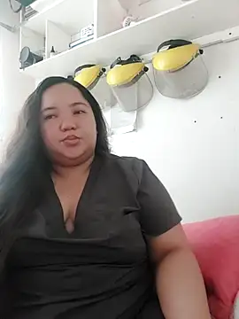 LianaCruzado online show from March 2026 07:21:01 AM