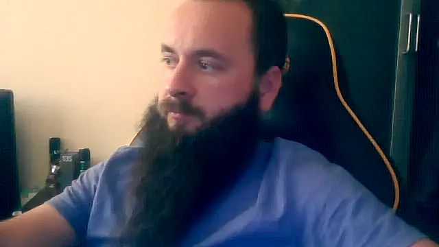 LondonMan1988 online show from May 2026 04:59:02 PM
