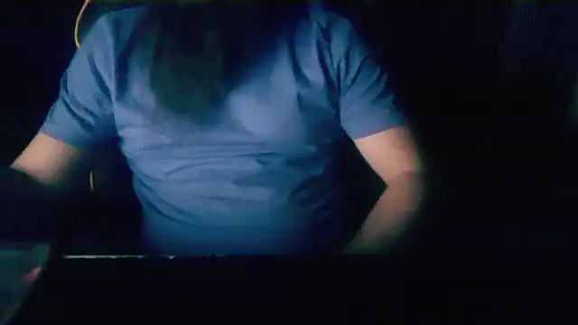 Snapshot of LondonMan1988 chatting on November 2025 05:57:01 PM LondonMan1988 online show from November 2025 05:57:01 PM