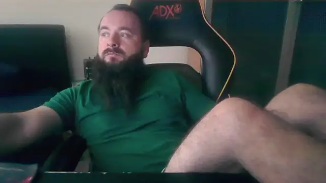 Snapshot of LondonMan1988 chatting on November 2025 10:26:01 AM LondonMan1988 online show from November 2025 10:26:01 AM