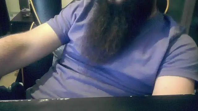 Snapshot of LondonMan1988 chatting on December 2025 11:21:02 PM LondonMan1988 online show from December 2025 11:21:02 PM