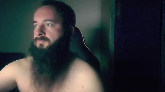 Snapshot of LondonMan1988 chatting on November 2025 04:17:02 PM LondonMan1988 online show from November 2025 04:17:02 PM