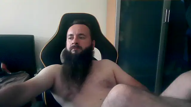LondonMan1988 online show from May 2026 05:45:02 PM