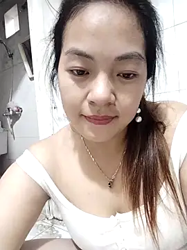 Snapshot of naop04 chatting on October 2025 11:49:02 PM naop04 online show from October 2025 11:49:02 PM