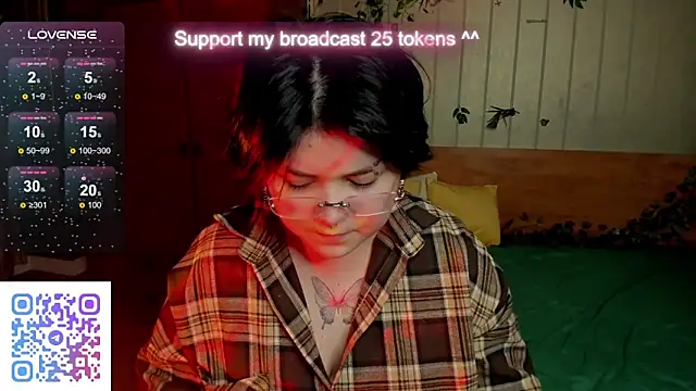 Alisa Monroe online show from October 2025 02:35:01 AM
