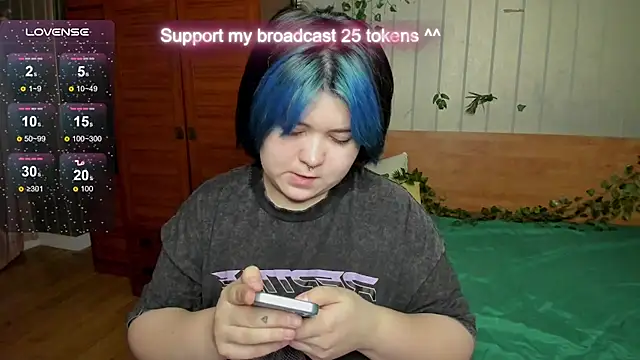 Alisa Monroe online show from October 2025 04:25:02 AM
