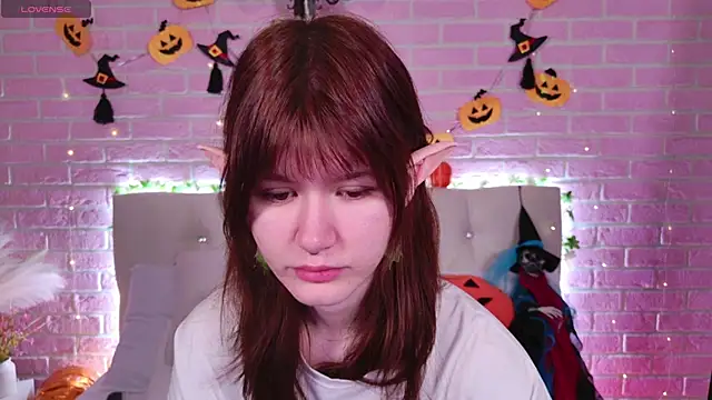 Snapshot of Aria_Vox chatting on October 2025 03:49:02 AM Aria Vox online show from October 2025 03:49:02 AM