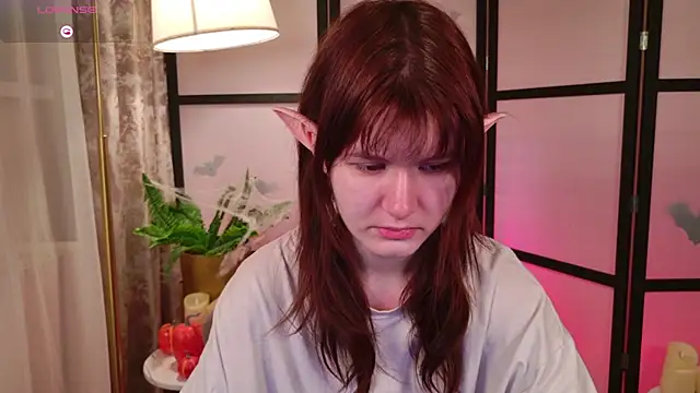 Snapshot of Aria_Vox chatting on October 2025 07:18:01 AM Aria Vox online show from October 2025 07:18:01 AM