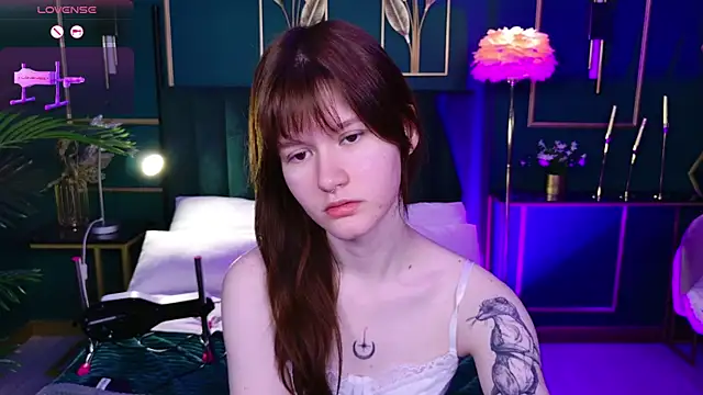 Snapshot of Aria_Vox chatting on November 2025 03:27:02 AM Aria Vox online show from November 2025 03:27:02 AM