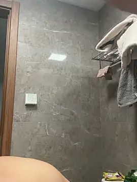 anna yngs online show from September 2025 01:23:02 AM