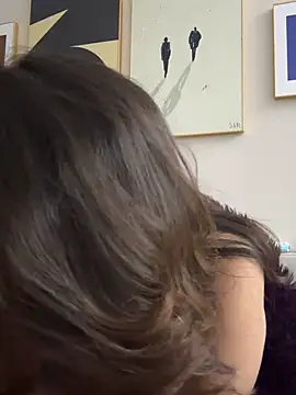 anna yngs online show from October 2025 01:07:01 AM