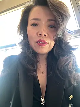 anna yngs online show from February 2026 05:18:01 AM